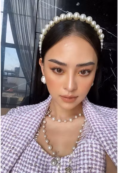 Trong dàn phù dâu "cực phẩm" này nàng mẫu ảnh đình đám Chi Hoàng cũng là cái tên được giới trẻ quan tâm.