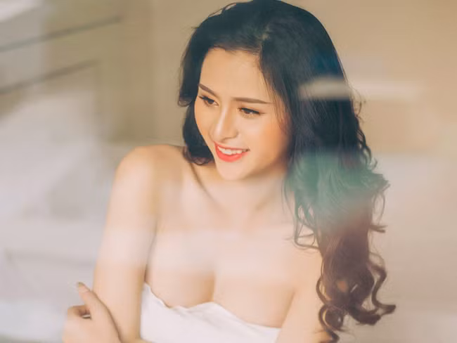 Với nhan sắc xinh đẹp cùng sự chuẩn bị kỹ lưỡng, dân mạng hi vọng Tường Vi có thể làm nên chuyện ở Hoa hậu chuyển giới Việt Nam 2020.