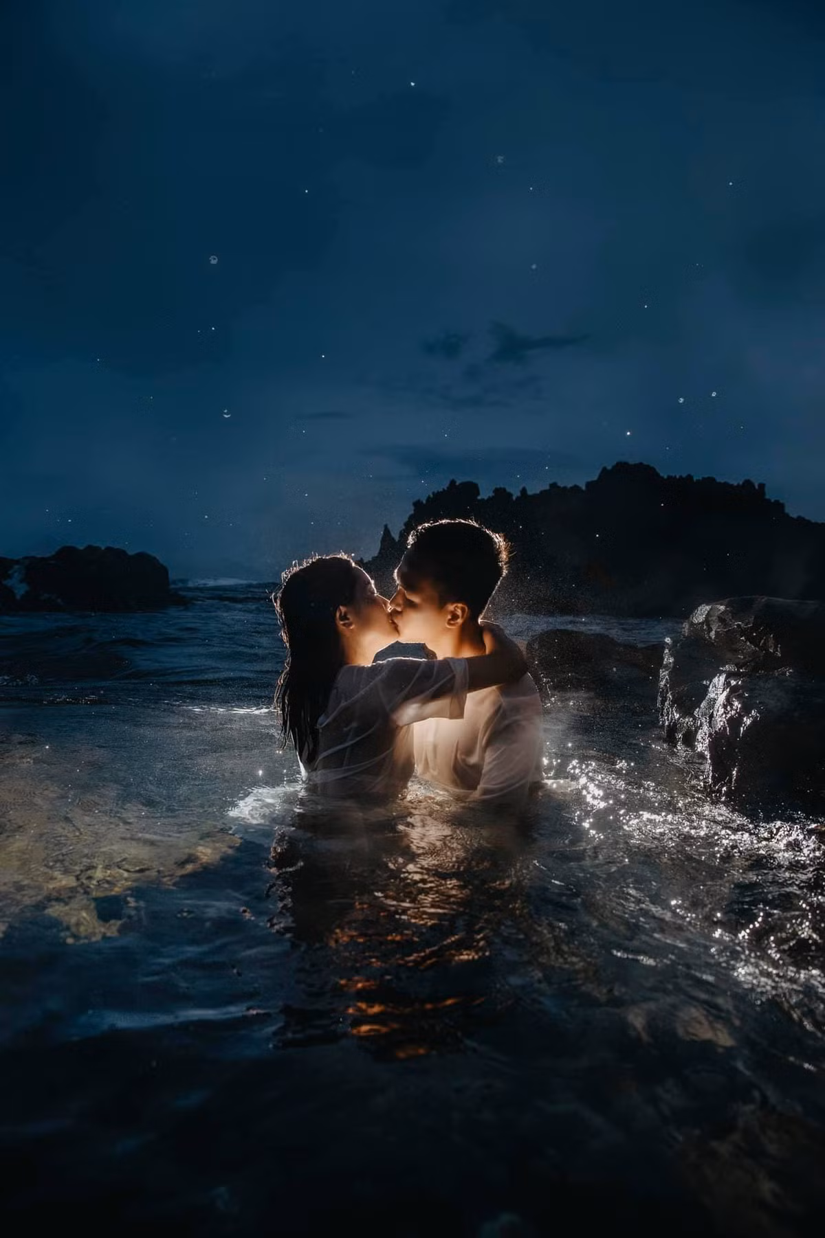 Chim Sẻ Đi Nắng và vợ đã có thời gian yêu nhau khá lâu trước khi thần đồng AoE Việt Nam chính thức công khai hình ảnh người yêu.