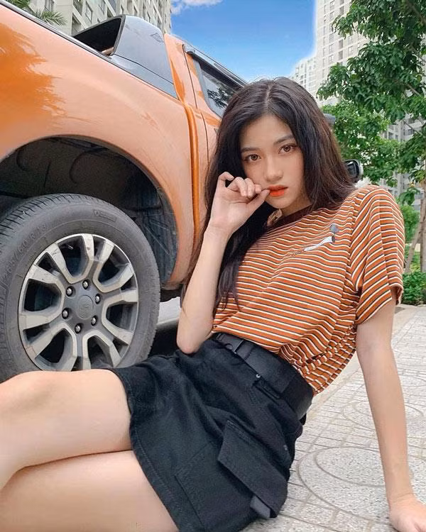 Phong cách thời trang của Trần Đoàn Bảo Ngọc được rất nhiều bạn trẻ yêu thích và khen ngợi.