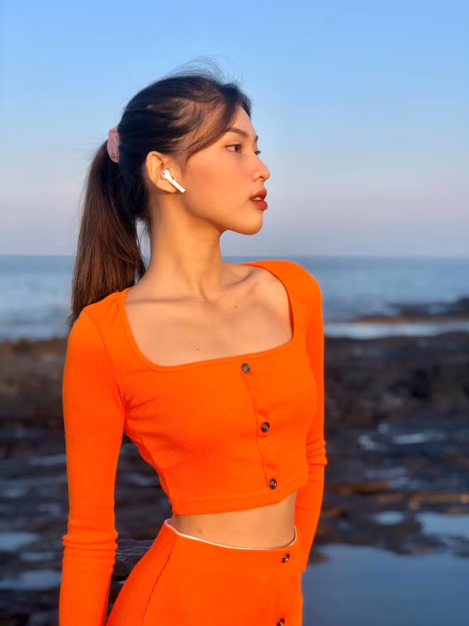 Khác biệt nhất trong top 3 Hoa hậu Việt Nam 2020 chính là cô nàng Nguyễn Lê Ngọc Thảo - Á hậu 2 của cuộc thi.