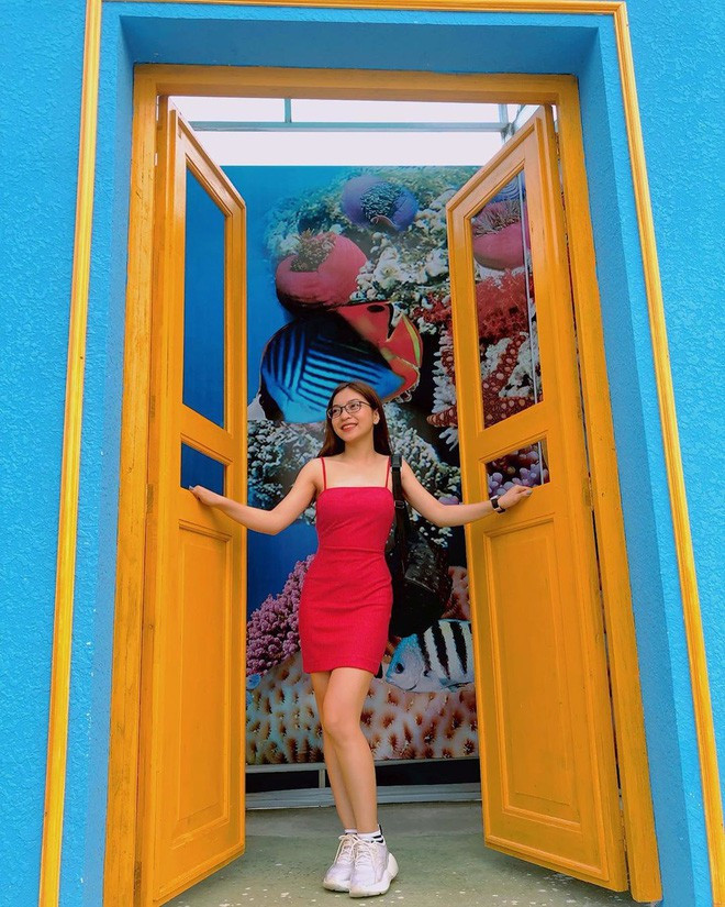 Nếu như trước đây, khi còn yêu Quang Hải, hot girl Quảng Nam gây ấn tượng với phong cách thời trang năng động, dễ thương thì giờ đây, người đẹp ngày càng thăng hạng nhan sắc hơn.