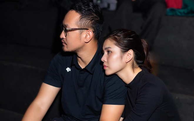 Đúng chuẩn mây tầng nào gặp mây tầng đó, chuyện tình yêu của họ luôn khiến ai nấy cũng phải ngưỡng mộ.