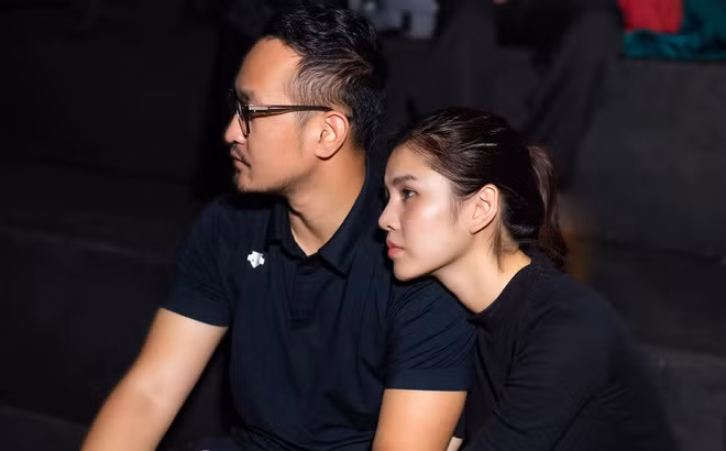 Đúng chuẩn mây tầng nào gặp mây tầng đó, chuyện tình yêu của họ luôn khiến ai nấy cũng phải ngưỡng mộ.