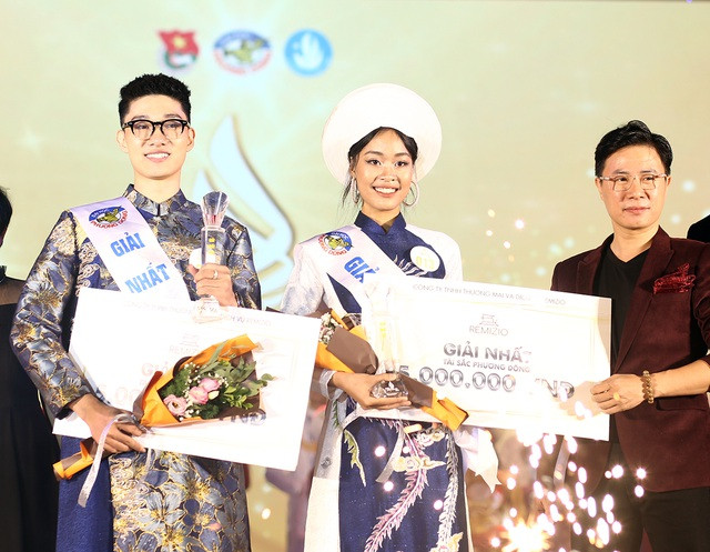 Tân hoa khôi ĐH Phương Đông chia sẻ rằng dàn thí sinh tham gia đều xinh đẹp, ngang tài ngang sức. Tuy nhiên, cô nhận định bản thân thuyết phục ban giám khảo ở sự tự tin, kỹ năng catwalk cùng làn da nâu nổi bật.