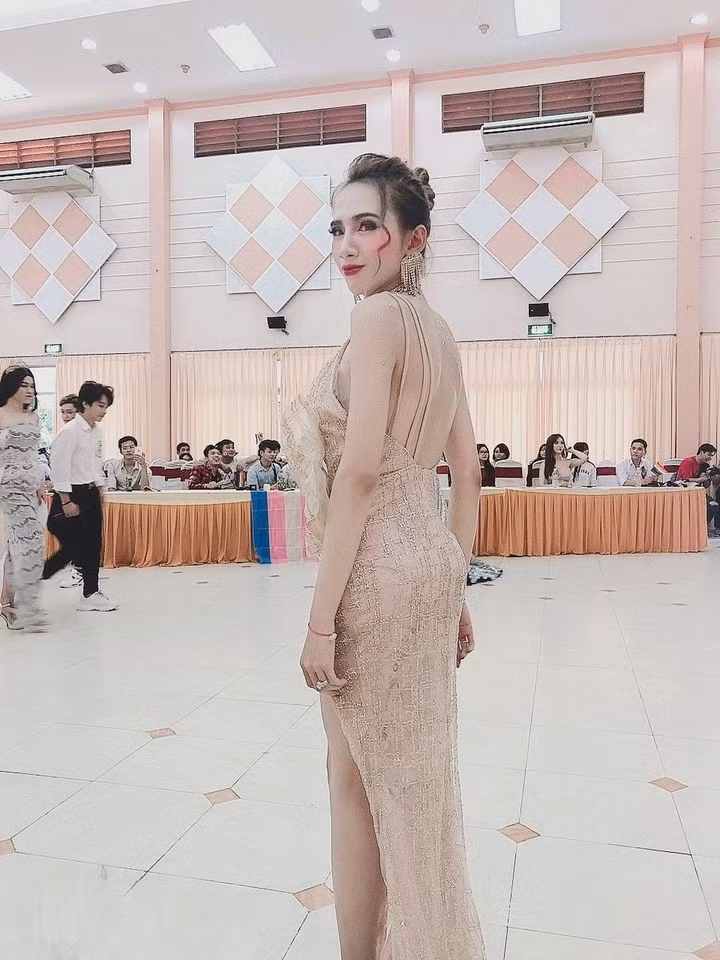 Cô con gái đáng yêu tên Chuột là con đầu lòng của cô và người chồng chuyển giới. Tuy nhiên, hiện tại Minh Anh đã ra sống riêng sau trục trặc chuyện tình cảm mới đây.