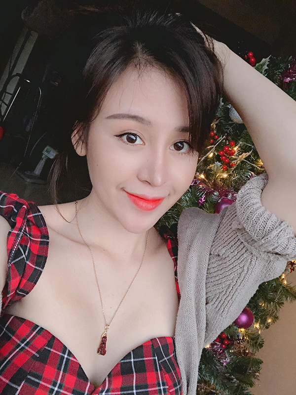 Theo nhận xét của nhiều người, Bà Tưng muốn xây dựng cho mình một hình ảnh ngoan hiền hơn để thực hiện nhiều những dự án tiếp theo.