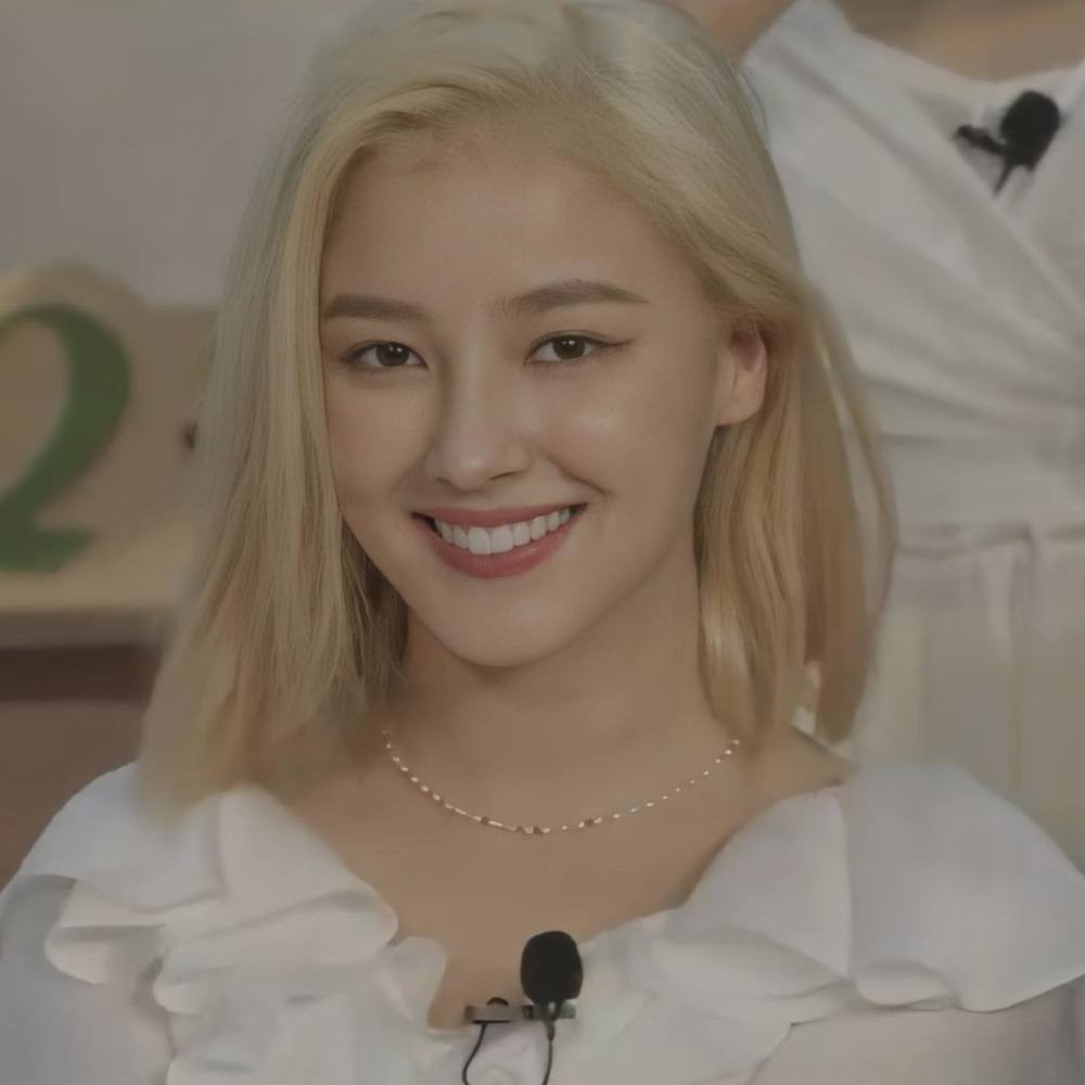 Ngoại hình của Nancy xuất sắc tới nỗi, chỉ chụp bằng camera thường cũng toả sáng rực rỡ.