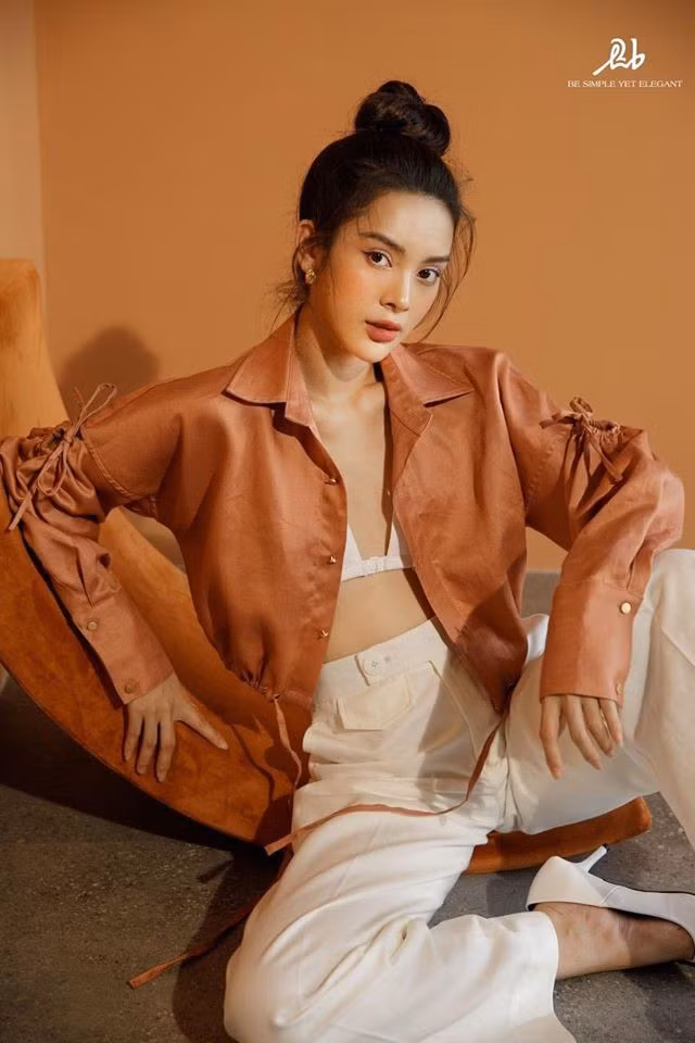 Theo nhận xét của nhiều người, từng nỗi buồn, ánh nhìn của Quỳnh Lương đều vừa vặn, không phải “gồng mình” nên cực kỳ tự nhiên, chạm vào trái tim người xem.