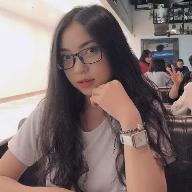 Sau đó không lâu, Nhật Lê lại tiếp tục tham gia chương trình Nhanh Như Chớp. Tuy nhiên cô khiến không ít khán giả thất vọng bởi sự thiếu hụt kiến thức của mình khi liên tiếp trả lời sai các câu hỏi.