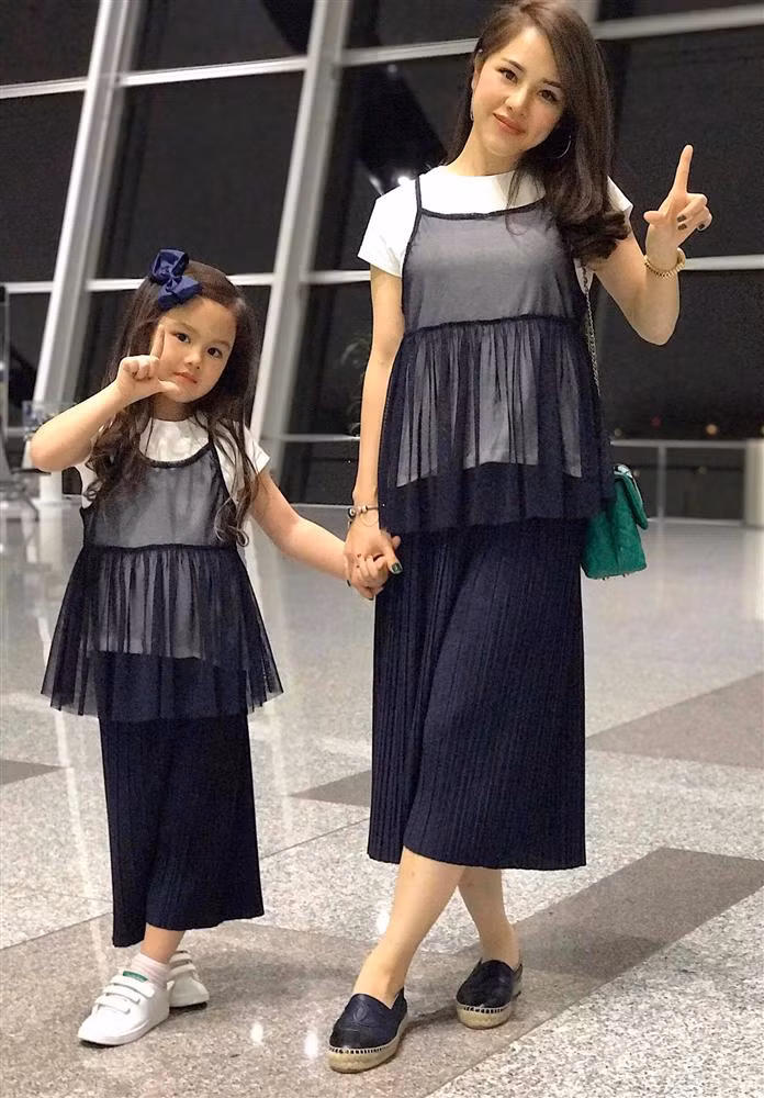 Với khán giả màn ảnh nhỏ, đặc biệt là những ai yêu thích mảng thời trang, Bạch Lan Phương không phải là cái tên xa lạ. Cô từng làm biên tập cho chương trình Thời trang &amp; Cuộc sống, VTV kết nối của Đài truyền hình Việt Nam.