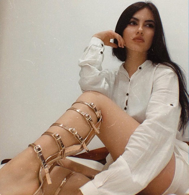 Cô gái ngoại quốc luôn nổi bật với nhan sắc không kém cạnh gì người mẫu hay hot girl.