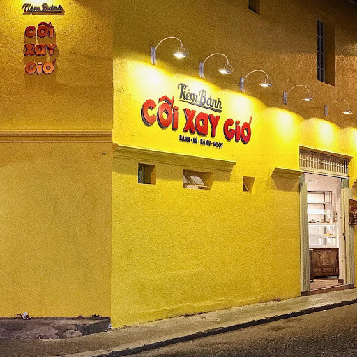 Trước thông tin này, rất nhiều bạn trẻ tỏ ra vô cùng tiếc nuối vì không còn cơ hội check in với bức tường vàng ở đây nữa.