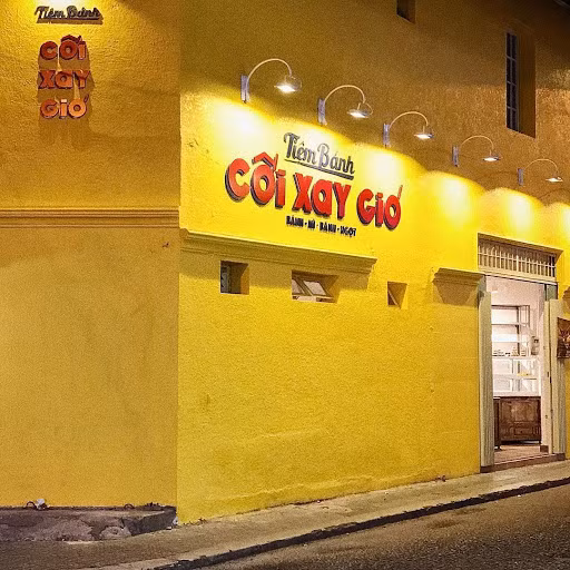 Trước thông tin này, rất nhiều bạn trẻ tỏ ra vô cùng tiếc nuối vì không còn cơ hội check in với bức tường vàng ở đây nữa.