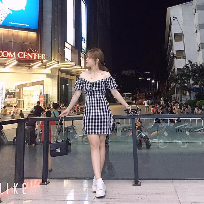 Có ai ngờ rằng cô nàng Phương Hoa thon gọn ở thời điểm hiện tại đã từng đạt ngưỡng cân nặng lên đến 62kg và phải gánh chịu bao lời chê bai vì thân hình quá khổ của mình.