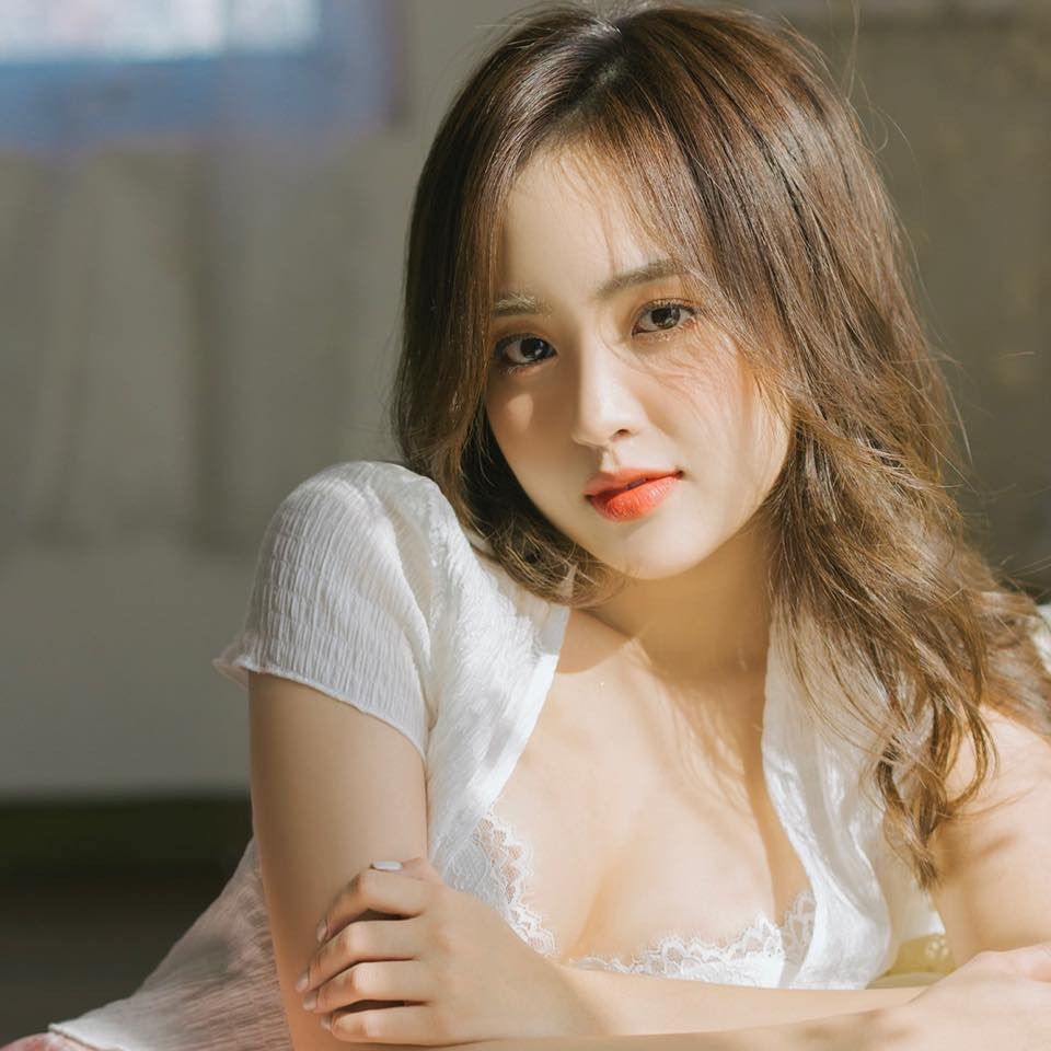 Trang cá nhân của Phương Anh hiện đang có hơn 100 ngàn người theo dõi và hơn 186.000 lượt theo dõi Instagram. Mỗi bài đăng của Phương Anh đều nhận được lượt tương tác rất tốt.