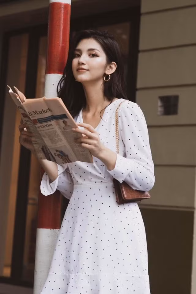 Dep tua con lai, hot girl Dai hoc Thuong Mai he lo su that