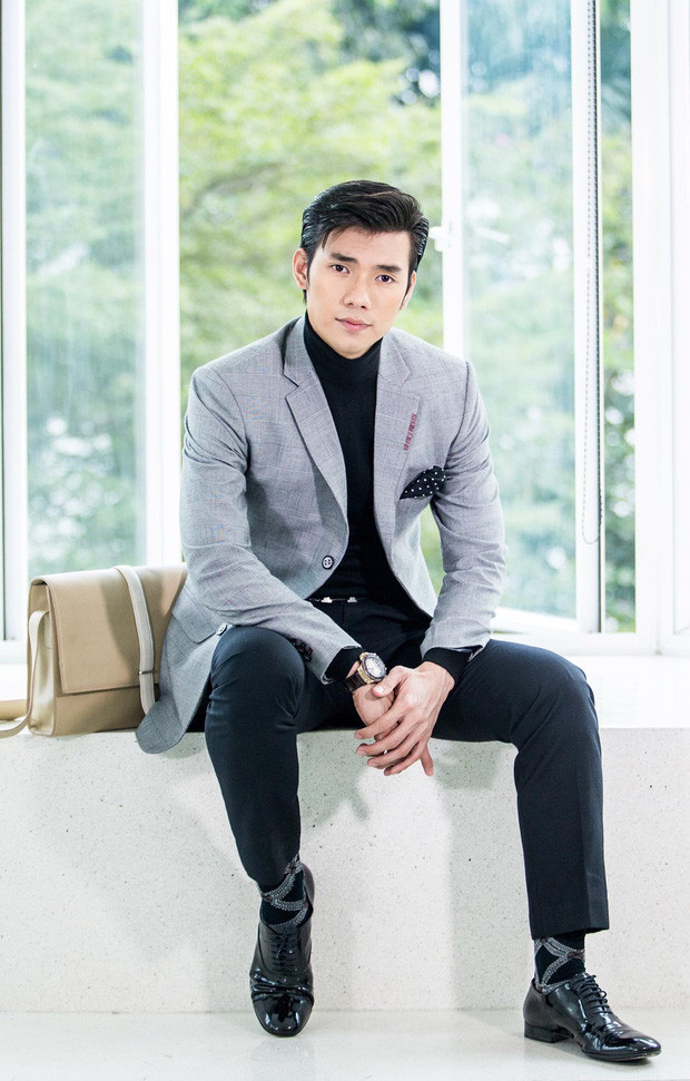 Sở hữu ngoại hình soái ca, phong độ cùng những vai diễn ấn tượng trong các dự án điện ảnh, truyền hình, chàng diễn viên điển trai Nhan Phúc Vinh khiến người hâm mộ không khỏi bất ngờ khi từng làm giáo viên dạy thể dục.