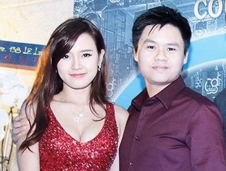 Cả hai khiến những người hâm mộ không khỏi hào hứng khi tính đến chuyện trăm năm, bí mật tổ chức lễ đính hôn vào hồi cuối năm 2014 và lên kế hoạch đám cưới vào cuối năm 2015.