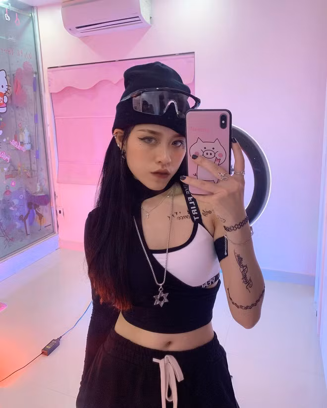 Hình ảnh mà Trà Đặng xây dựng trên MXH là cool girl với phong cách cá tính, lạnh lùng.