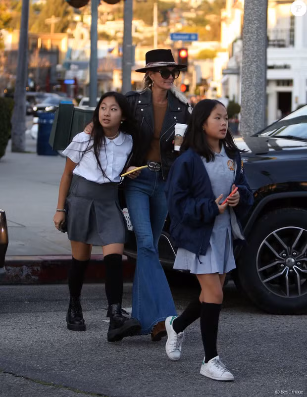 Vào tháng 8/2020 vừa qua Laeticia Boudou đã đăng tải video bữa tiệc sinh nhật của con gái Jade trên tài khoản Instagram của mình cùng những chia sẻ ngọt ngào khi lần đầu tiên gặp con và trở thành mẹ của Jade.