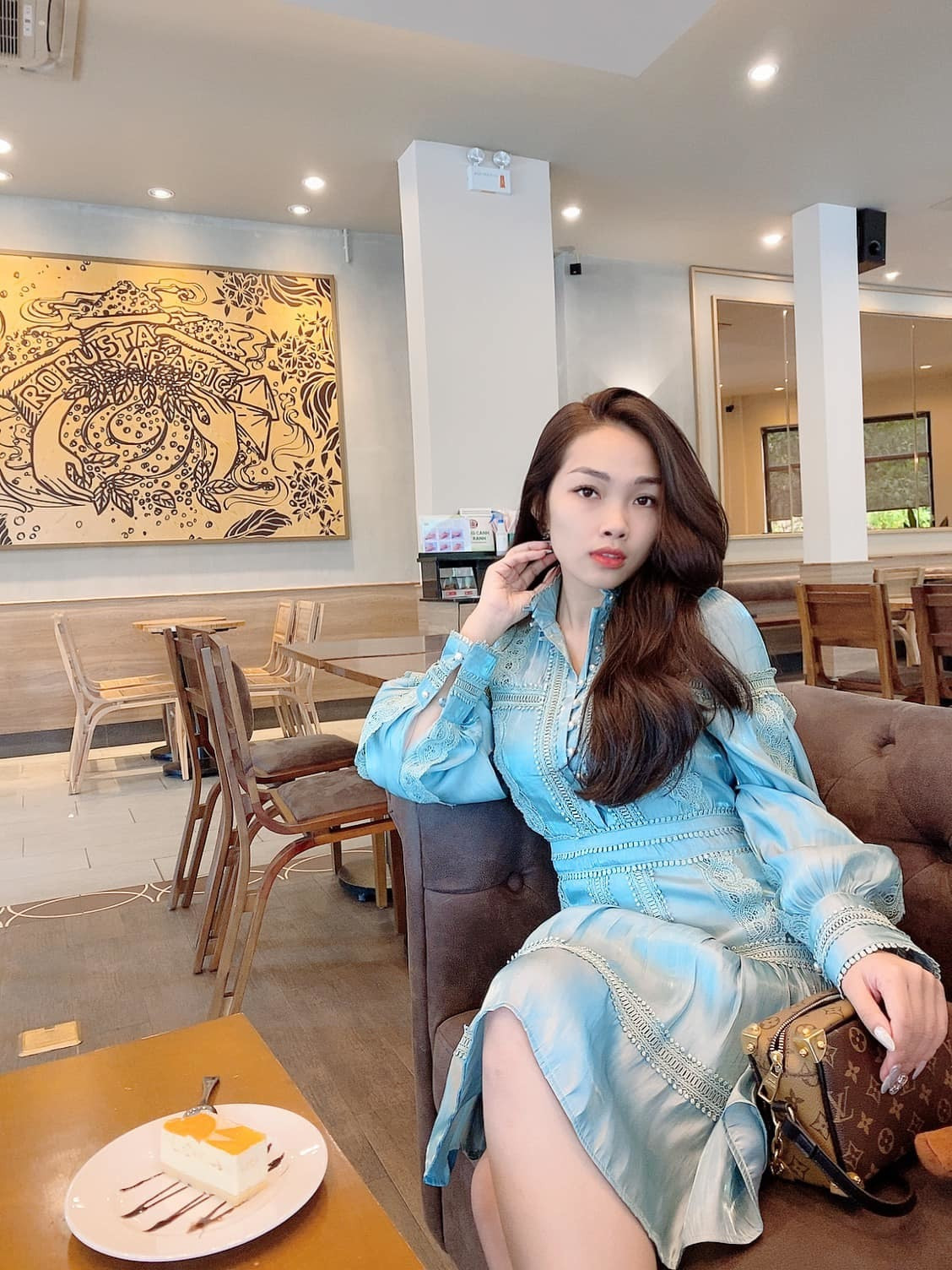 Từ cựu Thủ khoa, gái xinh bất ngờ "bẻ lái" sang HLV Aerobic Tu cuu Thu khoa, gai xinh bat ngo