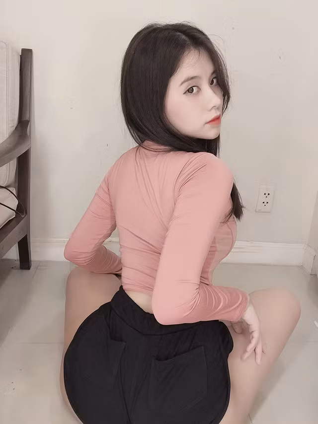 Khả Di cho biết trong thời gian giảm cân, cô phải tuân thủ chế độ ăn uống nghiêm ngặt.