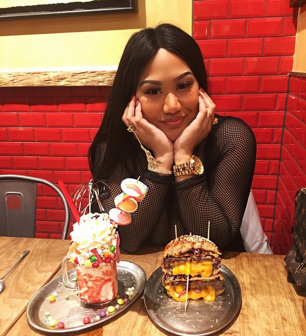 Tên thật của Brittanya Karma là Phương Linh Nguyễn Trần (29 tuổi), là vlogger Việt kiều sống tại Đức.