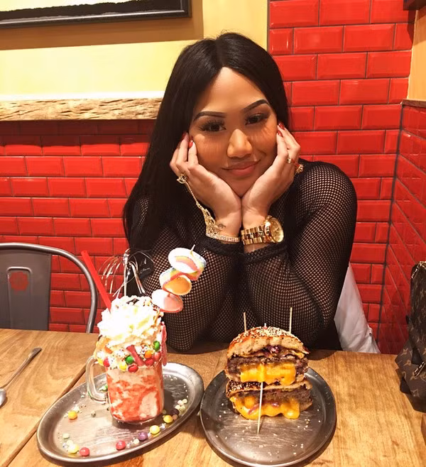 Tên thật của Brittanya Karma là Phương Linh Nguyễn Trần (29 tuổi), là vlogger Việt kiều sống tại Đức.