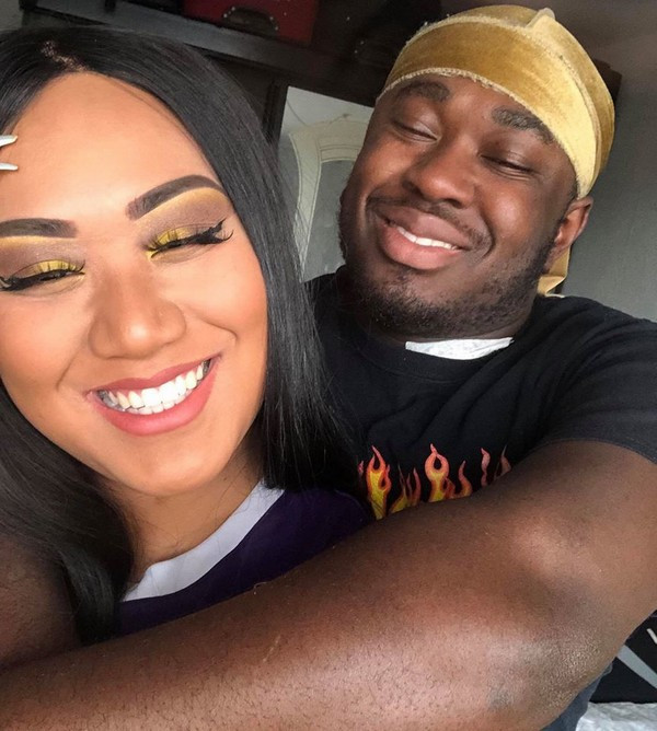 Tháng 8/2020 vừa qua, hot vlogger Brittanya Karma hạnh phúc và sung sướng chia sẻ trên trang cá nhân của mình khoảnh khắc được bạn trai quỳ gối cầu hôn trước sự chứng kiến của người thân và đông đảo bạn bè.