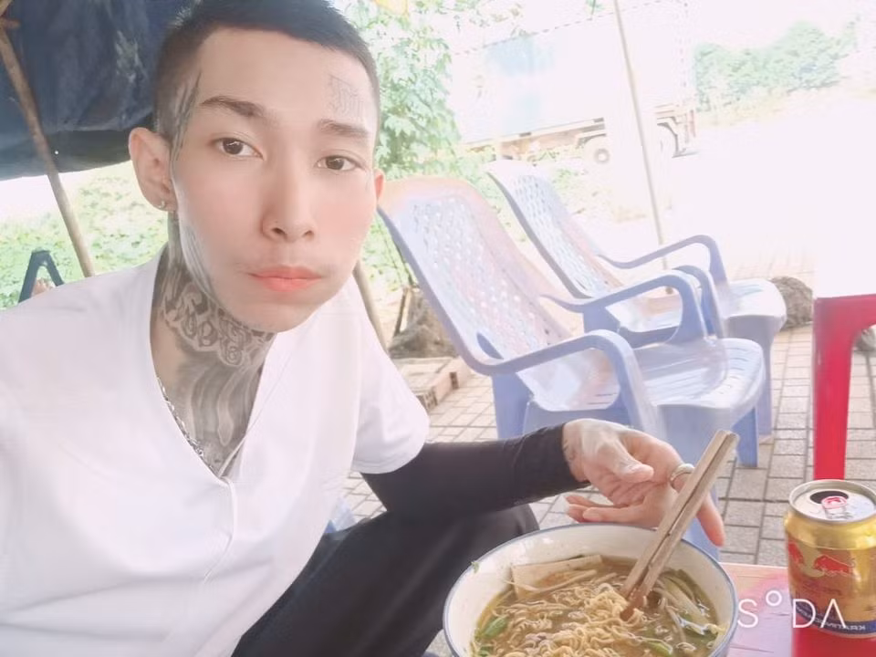 Di bo tu Sai Gon len Da Lat, chang trai he lo ly do-Hinh-4