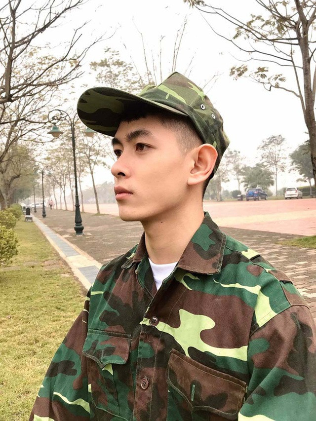 Đức Chính cho biết cảm thấy rất vui khi được mọi người quan tâm, yêu mến và dành những lời khen ngợi cho anh.