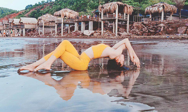 Ngoài công việc của một cô giáo mầm non, Cao Thị Linh còn là giáo viên dạy bộ môn yoga.