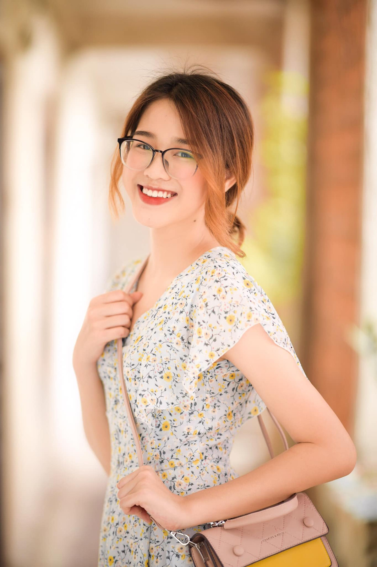 Người đẹp xứ Thanh sở hữu nhan sắc đời thường ngọt ngào và dịu dàng.