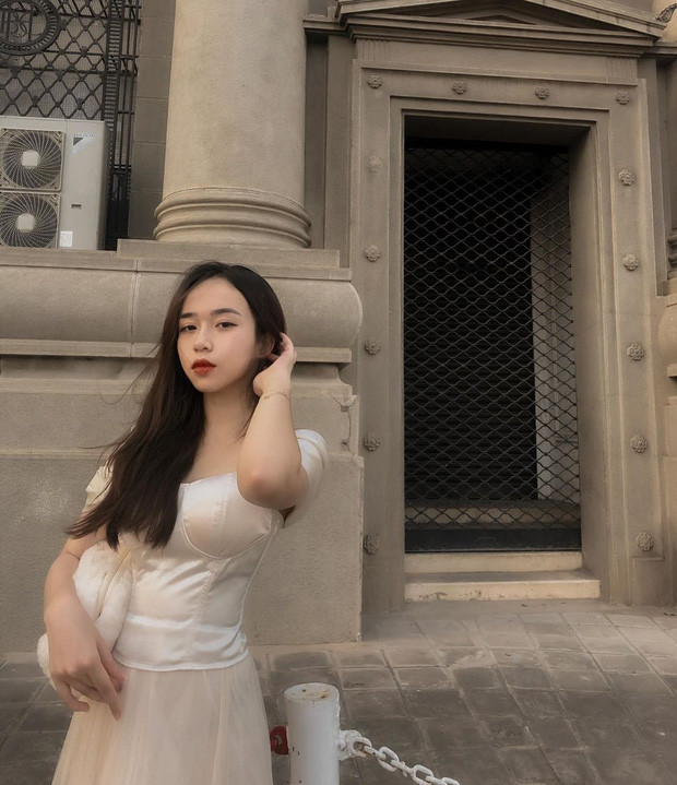 Bình đặt ra mục tiêu cho mình là kiếm đủ tiền để dư sức đưa bố mẹ đi du lịch châu Âu, đi thật nhiều nước.