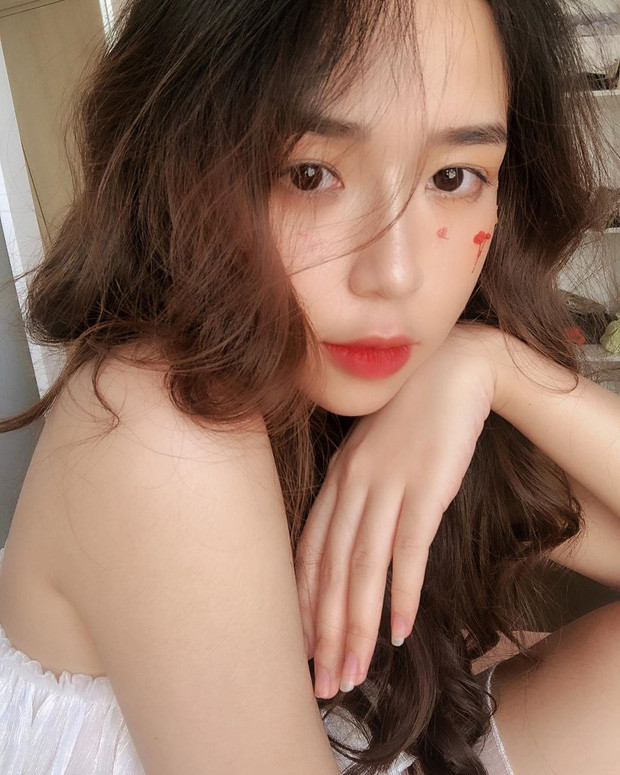 Theo cô nàng 19 tuổi này, công việc dù rất cực nhưng Bình có thể cân bằng được, bởi lẽ con người ai cũng cần áp lực để sống, cần mục tiêu để nỗ lực.