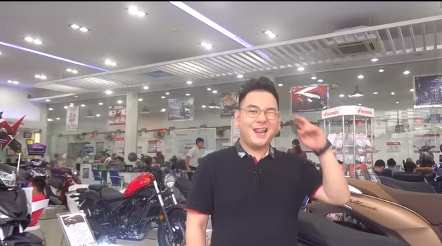 Mặc dù sinh ra đã "ngậm thìa vàng", thế nhưng đâu ai biết được rằng anh chàng streamer Xemesis đã từng tốn khá nhiều thời gian loay hoay và thử sức mình với đủ loại công việc trước đó.