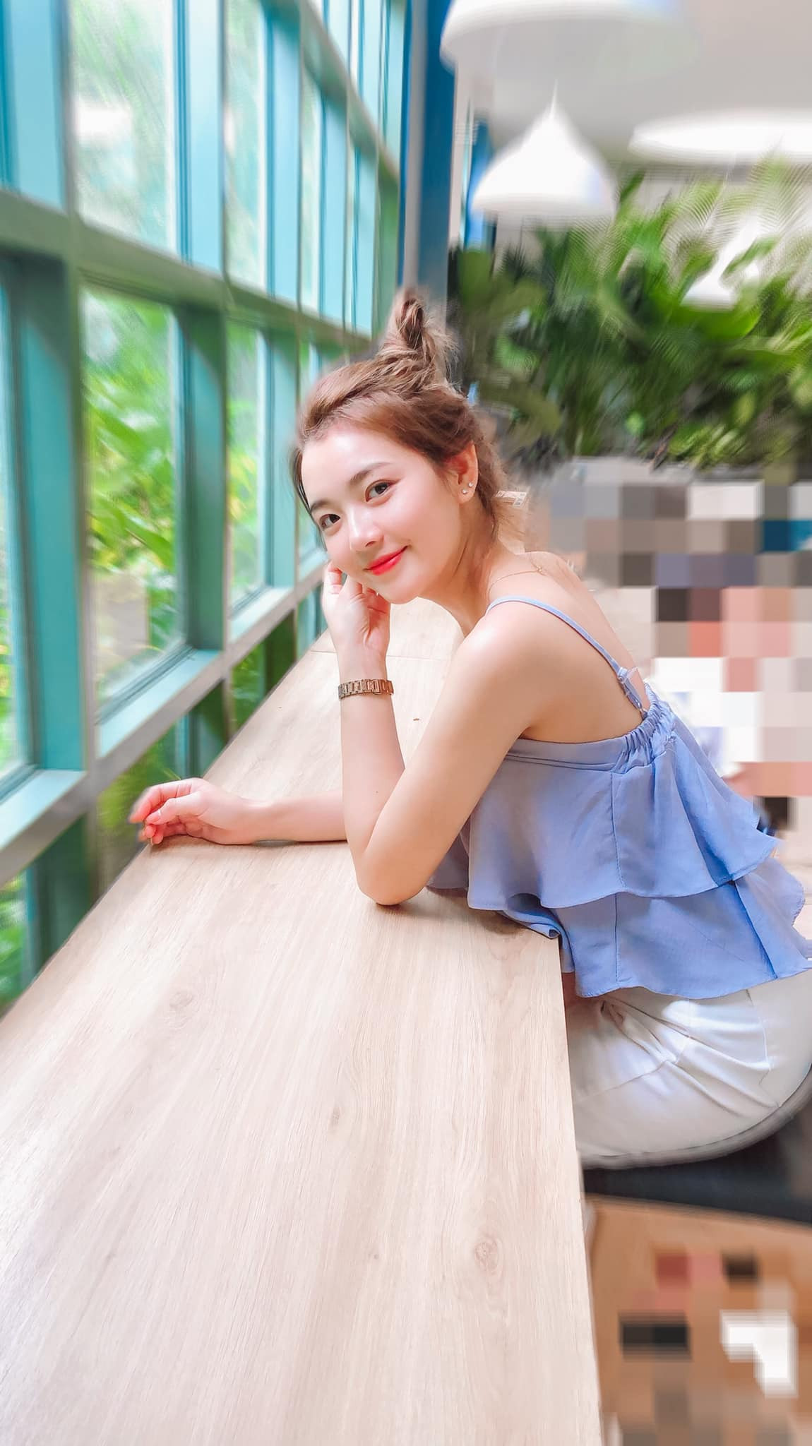 Trên trang cá nhân, Lê Thu Hương vẫn thường xuyên cập nhật về hình ảnh gia đình. Những khoảnh khắc đáng yêu giữa hai mẹ con đã nhận hàng nghìn lượt tương tác.