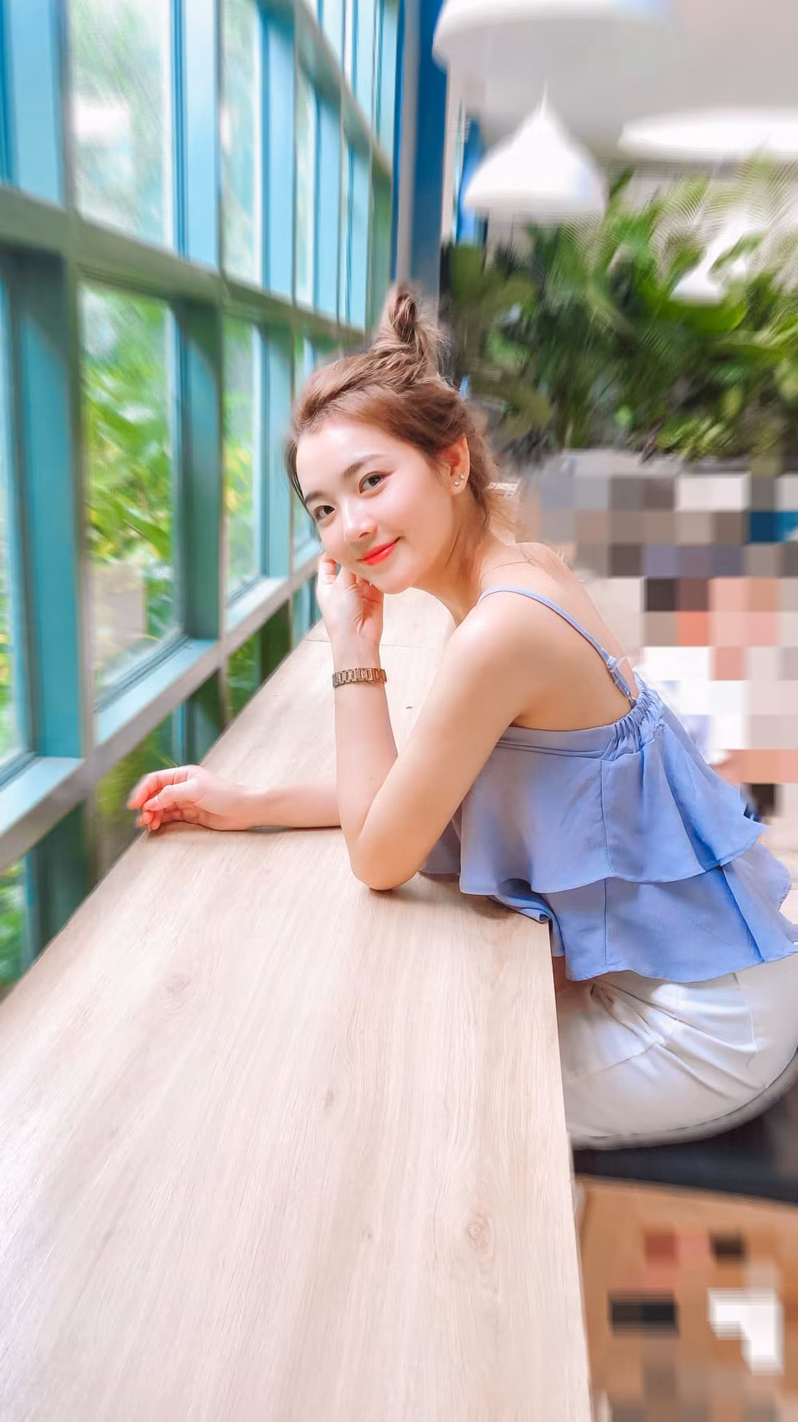 Trên trang cá nhân, Lê Thu Hương vẫn thường xuyên cập nhật về hình ảnh gia đình. Những khoảnh khắc đáng yêu giữa hai mẹ con đã nhận hàng nghìn lượt tương tác.