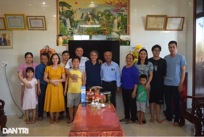 Nguoi linh Ha Noi va cuoc hoi ngo xuc dong sau 50 nam-Hinh-10