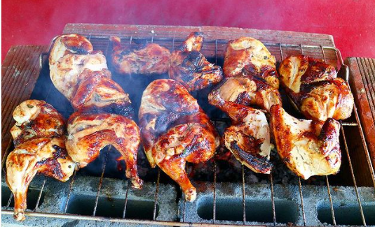 12. Canada: Ngày Quốc khánh Canada rơi vào 1/7 và vào ngày này, mọi người thường quây quần bên nhau thưởng thức món gà nướng. Ảnh: IG.