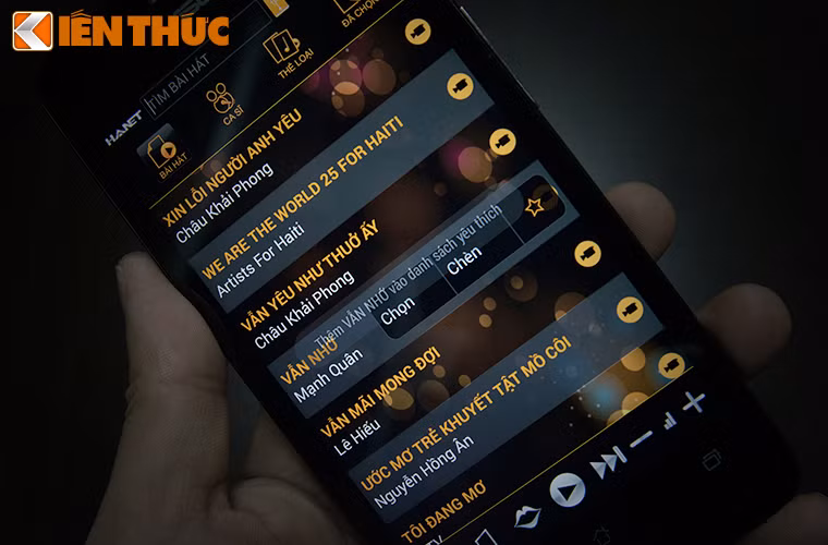 Mục yêu thích có thể thêm bớt dễ dàng thông qua vài thao tác chạm.