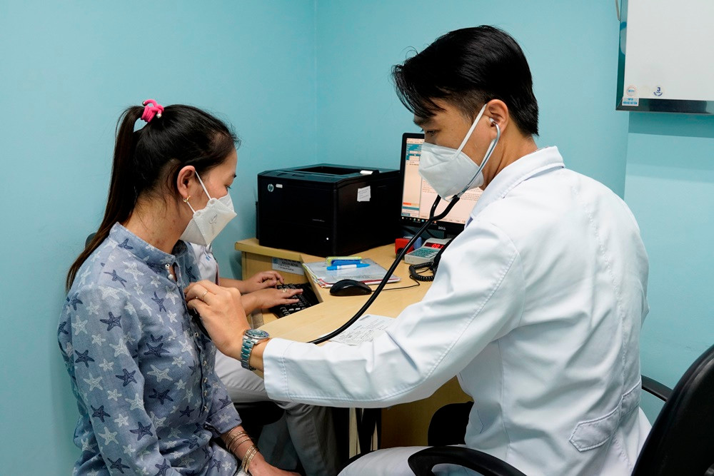 Kho tho, phu chan...: Loat bien chung kho luong, co the gay suy tim o thai phu