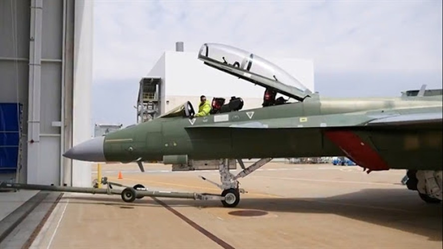 Mỹ tiếp tục phát triển phiên bản kết tiếp của dòng tiêm kích hạm nổi tiếng với định danh F/A-18 Block III Super Hornet. Với việc ứng dụng nhiều công nghệ của tiêm kích thế hệ thứ 5, dòng tiêm kích hạm mới của Mỹ được cho là có sức mạnh vượt trội.