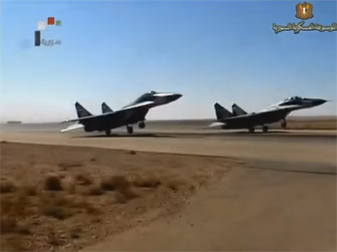 Hệ thống tích hợp trên một trong những điểm treo cứng dưới cánh của tiêm kích MiG-29 được xác định chính là pod gây nhiễu điện tử Talisman (ADS) do Belarus sản xuất.