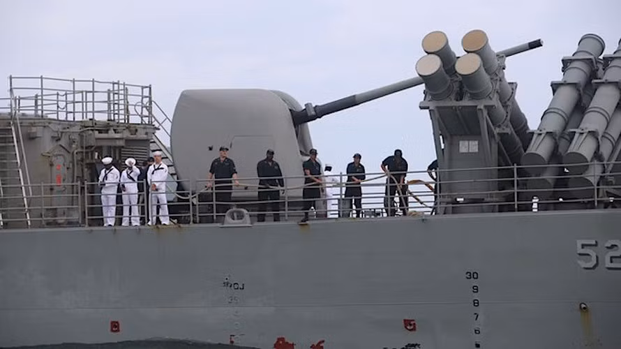 Với việc duy trì nhiều chiến hạm tuần tra trên Biển Đông, Mỹ muốn gửi thông điệp sẽ bằng mọi giá bảo vệ tự do hàng hải trên tuyến đường hàng hải nhộp nhịp thứ hai thế giới này.