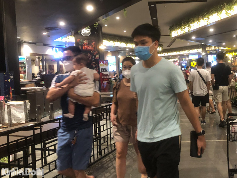 Hình ảnh ghi nhận tại Trung tâm thương mại Aeon Mall Hà Đông vào lúc 20 giờ tối ngày 3/7.