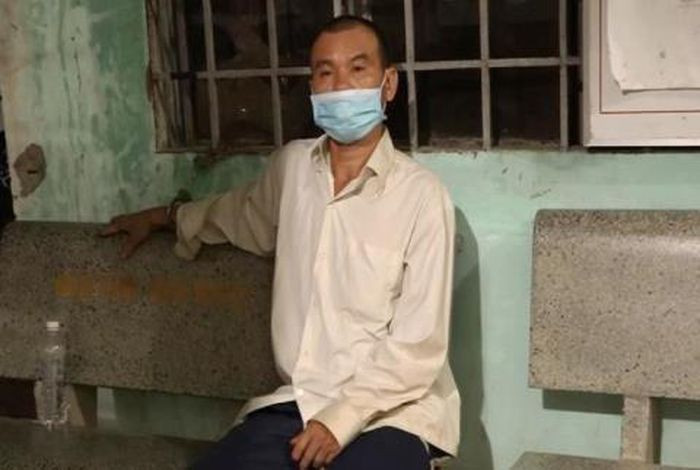  Không được ăn thịt ngỗng, nghịch tử đâm cha tử vong: Phạm Thanh Hải (42 tuổi, ở xã Tam Phước, huyện Châu Thành, tỉnh Bến Tre) sau khi đã uống rượu thì muốn làm thịt một con ngỗng để ăn nhưng Phạm Văn Thuận (69 tuổi, cha Hải) không cho dẫn đến cự cãi. Sau đó, Hải cầm 1 đoạn gỗ dài khoảng 1m đâm vào vùng cổ ông Thuận tử vong. 