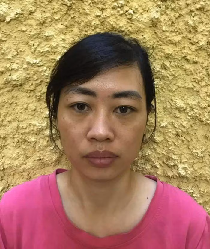  Nữ nhân viên giúp việc trộm cắp 21 triệu đồng của chủ nhà: Do nợ nần, Cao Thị Minh Phương (SN 1987; trú tại phường Hoàng Văn Thụ, TP Thái Nguyên) là nữ nhân viên giúp việc cho một gia đình tại phường Khương Trung (Thanh Xuân, Hà Nội) đã tìm cách thu thập các thông tin liên quan đến tài khoản ngân hàng của chủ nhà để trộm cắp 21 triệu đồng. Ngày 4/7, Phương bị Công an Thanh Xuân bắt tạm giam.