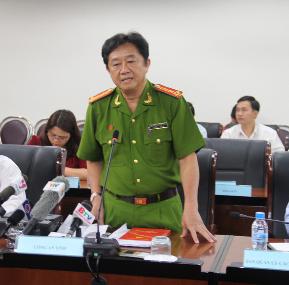 Ông Nguyễn Hoàng Thao từng giữ các chức vụ Trưởng phòng Cảnh sát điều tra tội phạm về ma túy (PC47), Trưởng phòng Cảnh sát Hình sự, Phó giám đốc Công an Bình Dương. 